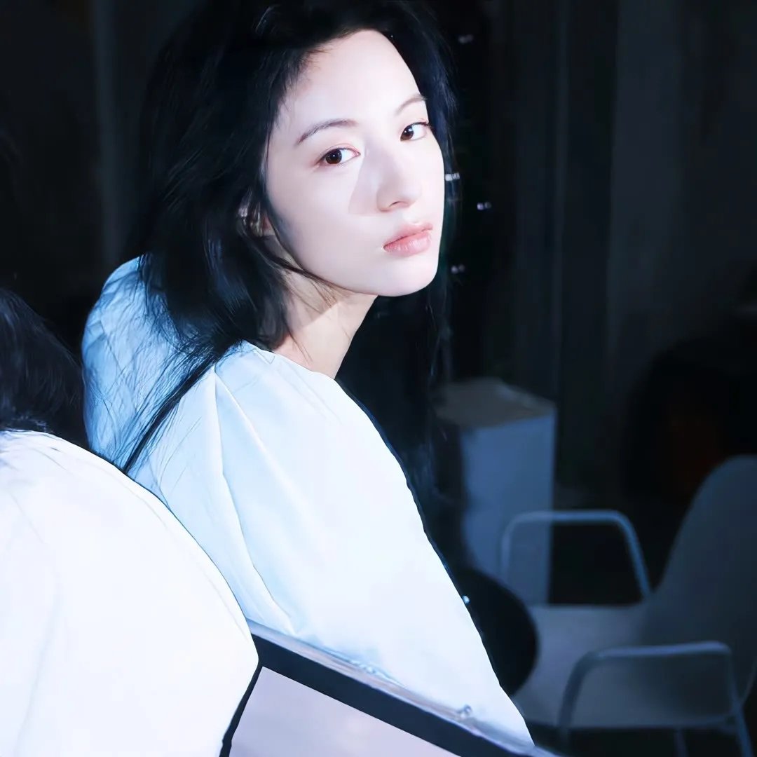 早餐时女歌迷快闪 高清封面