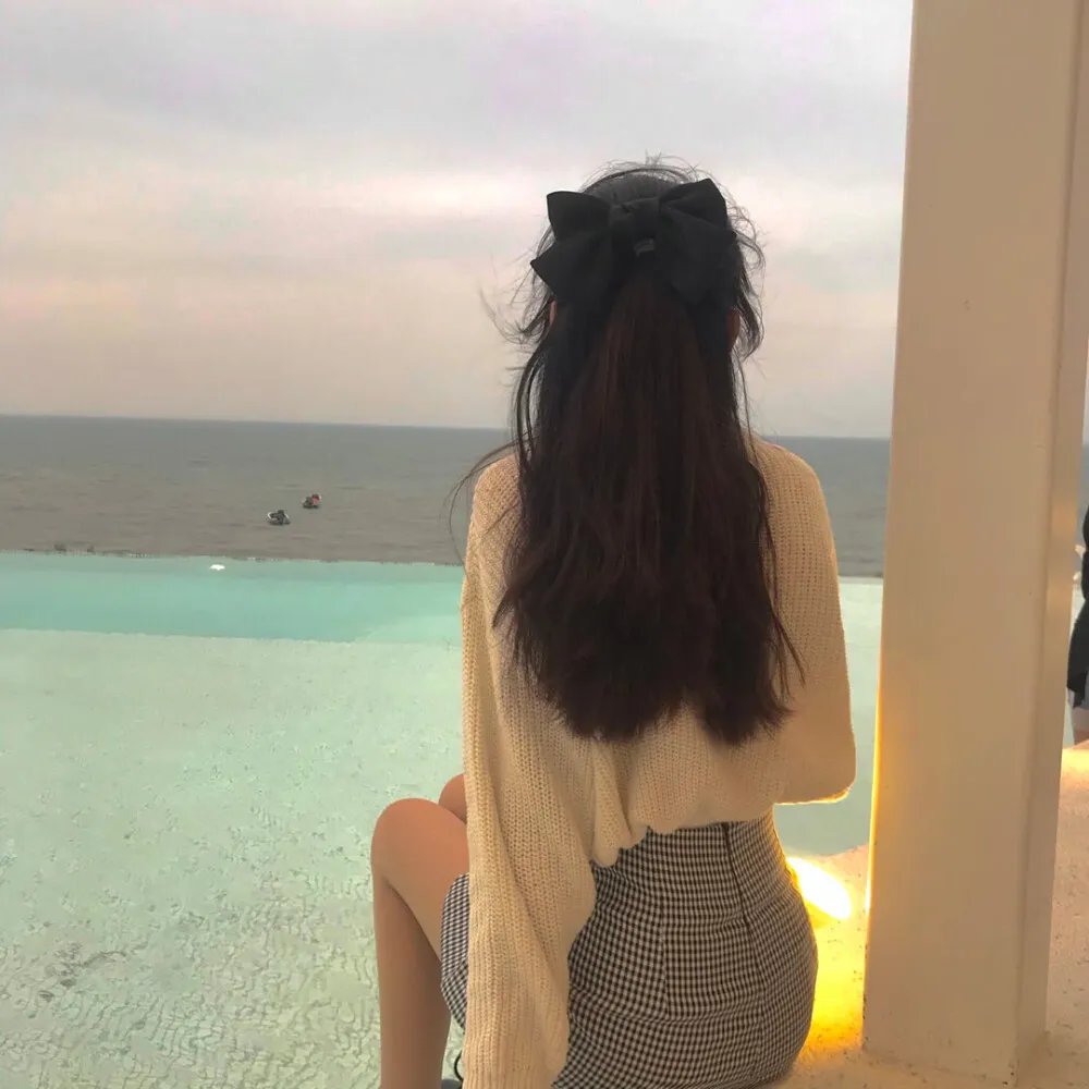 旅馆春光 高清封面